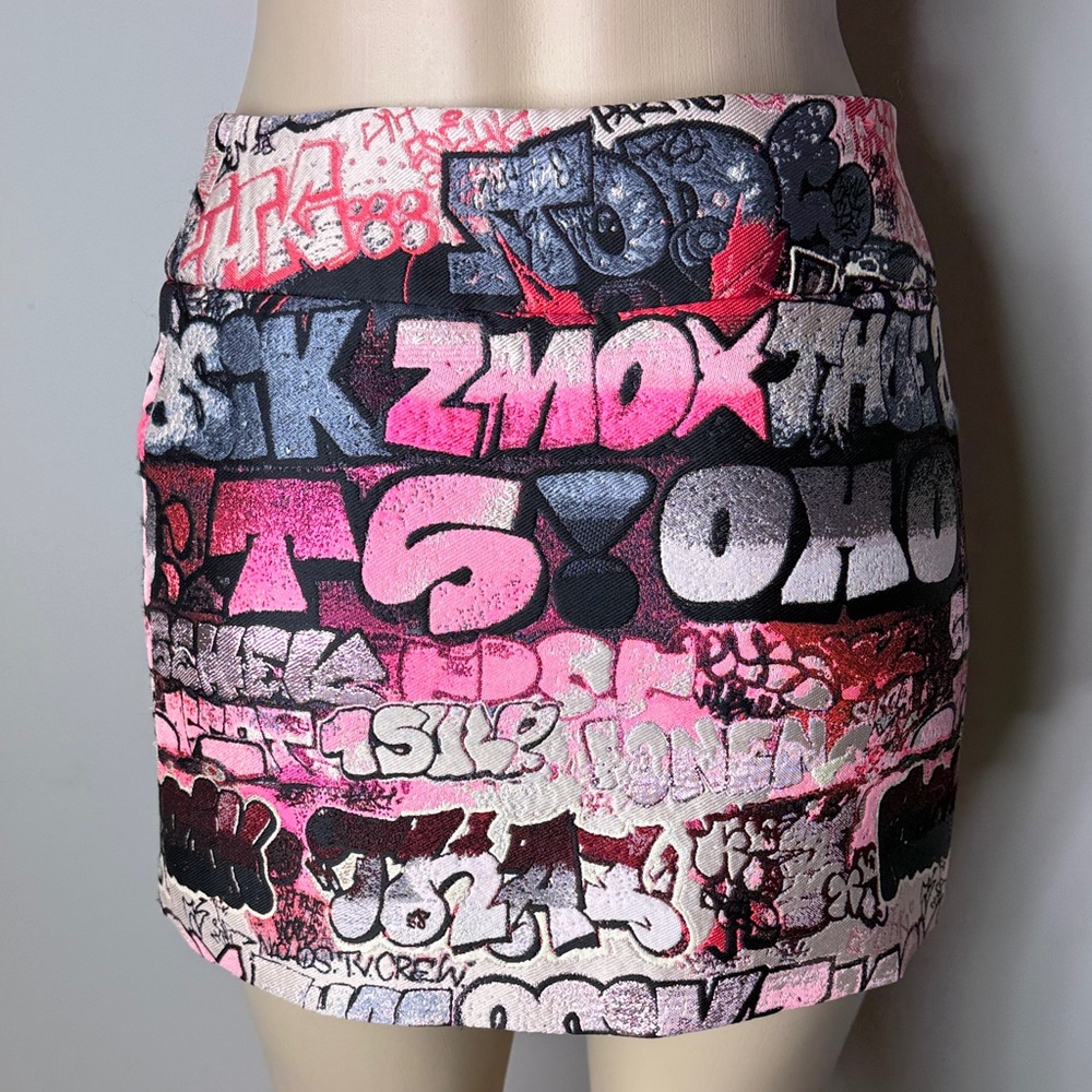 Pink & Black Graffiti-Print Mini Skirt - Picture 6 of 13